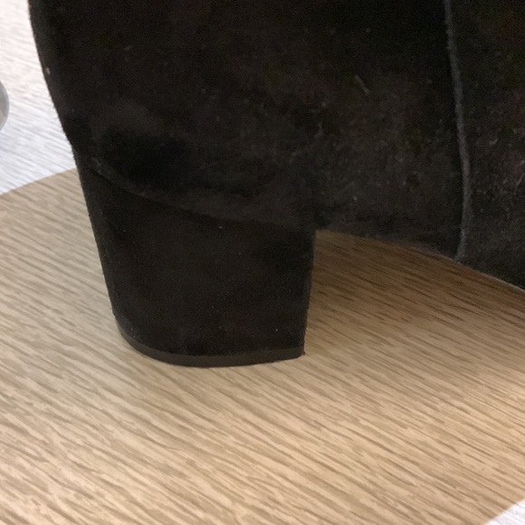 J. Crew Black Suede Booties Size 8.5 - Picture 3 of 6